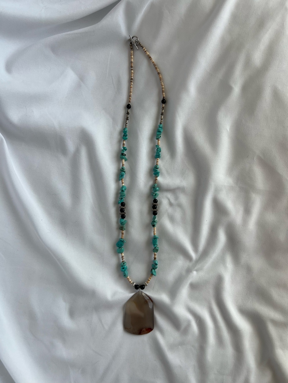 Turquoise Chip Bead Necklace with Agate Pendant - Women Jewelry - Picture 5 of 5